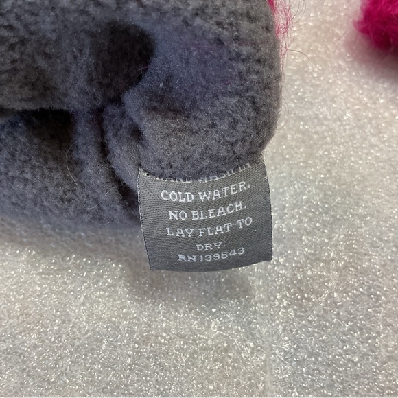 Ladies woolen fingerless gloves from Sundance. EUC - Picture 5 of 5